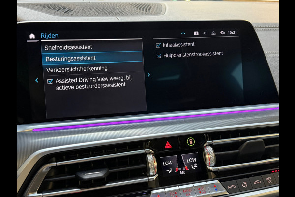 BMW X5 XDrive45e High Executive M-SPORT|PANO|HuD|SKY LOUNGE|360CAM|ACHTERASBESTURING|SFEERVERLICHTING|22INCH|394PK|BOMVOL!
