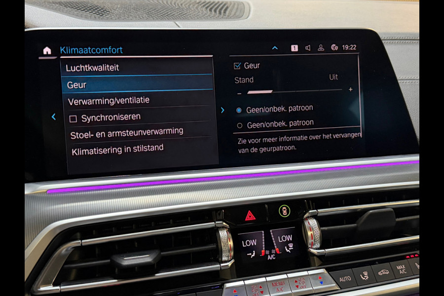 BMW X5 XDrive45e High Executive M-SPORT|PANO|HuD|SKY LOUNGE|360CAM|ACHTERASBESTURING|SFEERVERLICHTING|22INCH|394PK|BOMVOL!