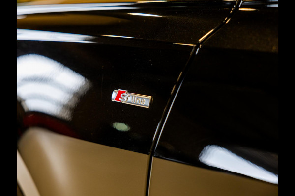 Audi A6 Avant 55 TFSI e quattro S-Line Competition / 367pk / Panorama dak / Trekhaak / Dodehoek herkenning / Elektrische stoelverstelling /