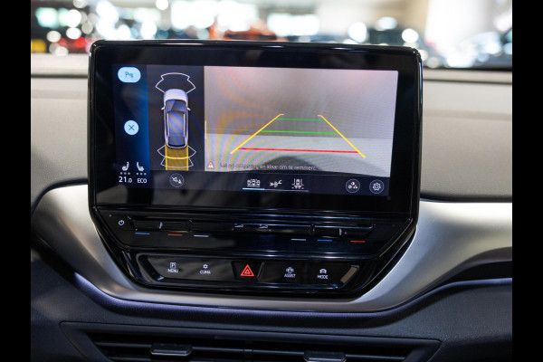 Volkswagen ID.4 First 77 kWh SOH 92% / 204pk / Warmtepomp / Stoelverwarming / Achteruitrij camera /