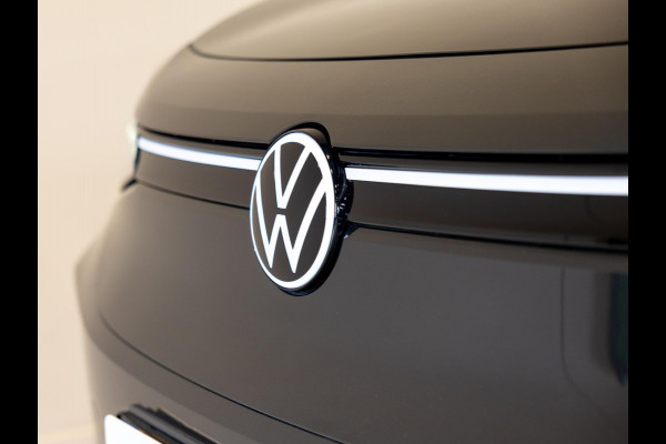 Volkswagen ID.4 First 77 kWh SOH 92% / 204pk / Warmtepomp / Stoelverwarming / Achteruitrij camera /