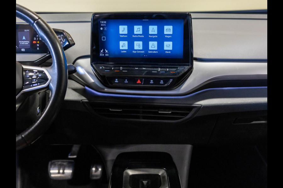 Volkswagen ID.4 First 77 kWh SOH 92% / 204pk / Warmtepomp / Stoelverwarming / Achteruitrij camera /