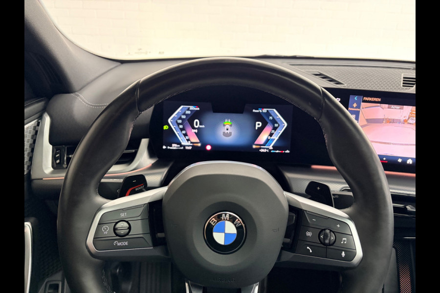 BMW X2 SDrive20i M Sport 170pk Launch Edition Black Pakket, LED, Navi, Leder, Massage, 20inch, NEDERLANDSE AUTO 1ste eigenaar!