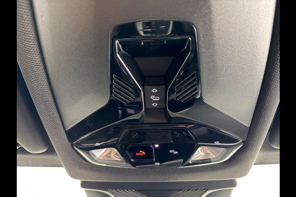 BMW X2 SDrive20i M Sport 170pk Launch Edition Black Pakket, LED, Navi, Leder, Massage, 20inch, NEDERLANDSE AUTO 1ste eigenaar!
