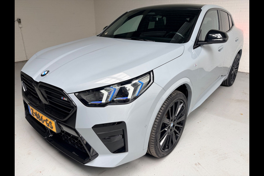 BMW X2 SDrive20i M Sport 170pk Launch Edition Black Pakket, LED, Navi, Leder, Massage, 20inch, NEDERLANDSE AUTO 1ste eigenaar!