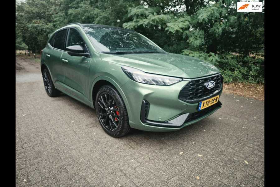 Ford Kuga 2.5 FHEV ST-Line X Black Pack geen stekker