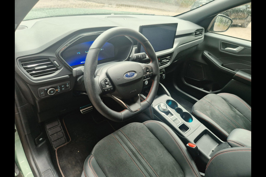 Ford Kuga 2.5 FHEV ST-Line X Black Pack geen stekker