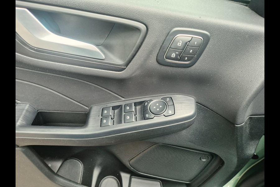 Ford Kuga 2.5 FHEV ST-Line X Black Pack geen stekker