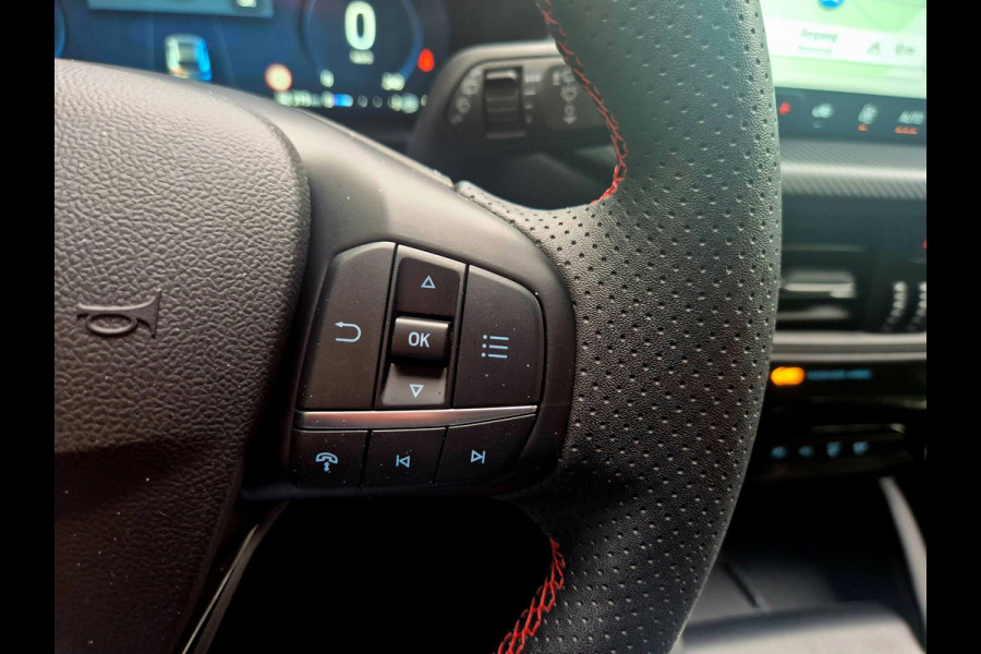 Ford Kuga 2.5 FHEV ST-Line X Black Pack geen stekker