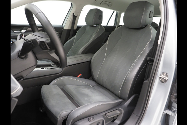 Volkswagen Passat Variant 1.5 eHybrid 204PK | Leder/Alcantara | Massage | Sfeerlicht | Camera | Keyless | Adaptive Cruise | Carplay
