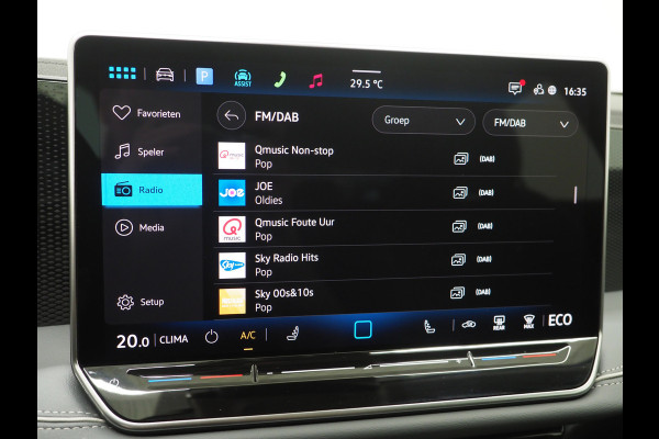 Volkswagen Passat Variant 1.5 eHybrid 204PK | Leder/Alcantara | Massage | Sfeerlicht | Camera | Keyless | Adaptive Cruise | Carplay