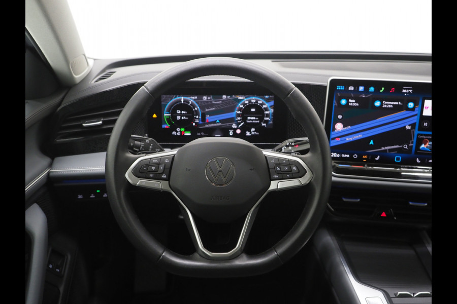 Volkswagen Passat Variant 1.5 eHybrid 204PK | Leder/Alcantara | Massage | Sfeerlicht | Camera | Keyless | Adaptive Cruise | Carplay