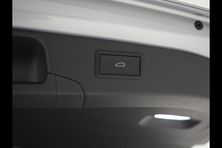 Volkswagen Passat Variant 1.5 eHybrid 204PK | Leder/Alcantara | Massage | Sfeerlicht | Camera | Keyless | Adaptive Cruise | Carplay