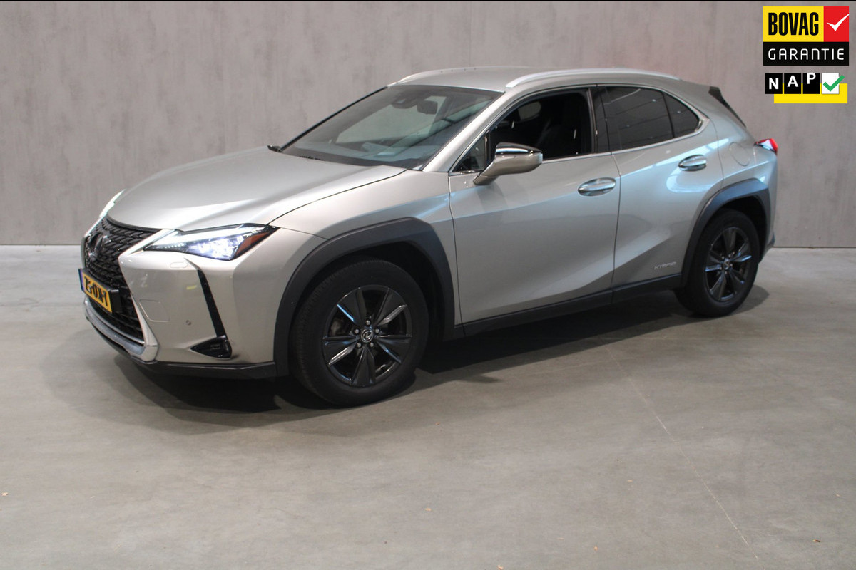 Lexus UX 250h First Edition Camera/Cruise/Prijs rijklaar incl 12 maanden bovag