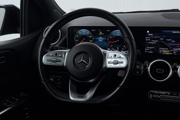 Mercedes-Benz B-Klasse 180 Business Solution AMG (PANORAMADAK, STOELVERWARMING, CAMERA, NAVIGATIE)