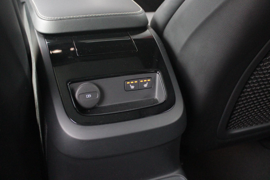 Volvo V60 2.0 T6 Plug-in hybrid 350PK AWD PLUS DARK | LONG RANGE | PANORAMISCH SCHUIF/KANTELDAK | NAVIGATIE VIA GOOGLE AUTO | APPLE CARPLAY / ANDROID AUTO | FULL-LED KOPLAMPEN | 19'' LICHTMETALEN VELGEN | LEDEREN BEKLEDING | POWER SEATS - BESTUURDERS- EN PASSAGIERSSTOEL ELEKTRISCHVERSTELBAAR MET GEHEUGEN, ELEKTRISCH VERSTELBARE  ZITVERLENGERS /LENDESTEUN VIERVOUDIG | STOEL- EN ACHTERBANKVERWARMING | STUURVERWARMING | PARKEERVERWARMING MET TIMER (STANDKACHEL) | ACHTERUIRIJ CAMERA | EXTRA GETINTE ACHTERRUITEN | ELEKTRISCH BEDIENBARE ACHTERKLEP | ELEKTRISCH INKLAPBARE BUITENSPIEGEL