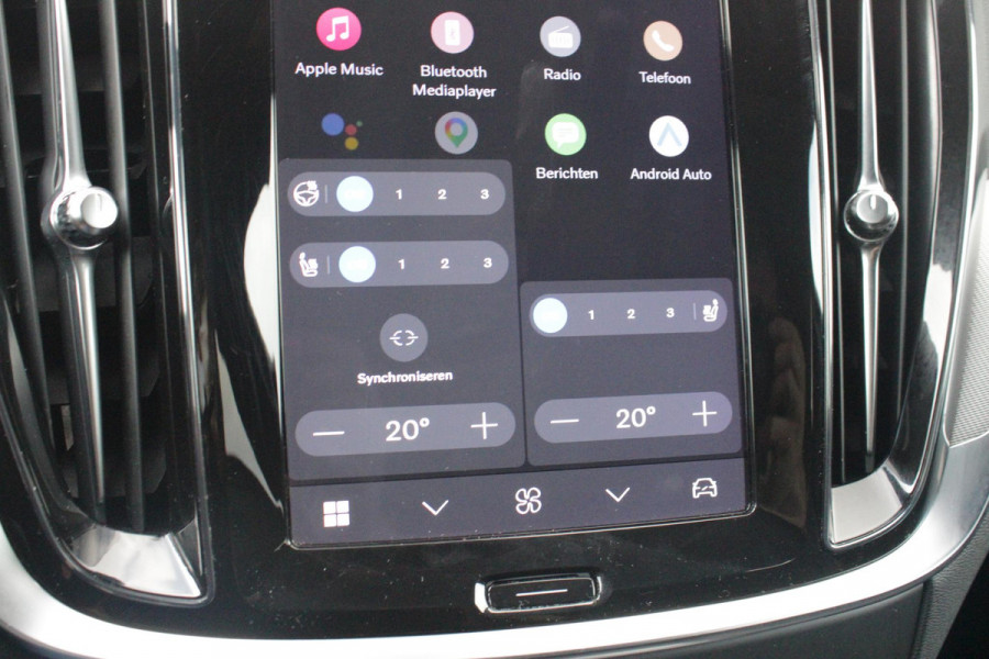 Volvo V60 2.0 T6 Plug-in hybrid 350PK AWD PLUS DARK | LONG RANGE | PANORAMISCH SCHUIF/KANTELDAK | NAVIGATIE VIA GOOGLE AUTO | APPLE CARPLAY / ANDROID AUTO | FULL-LED KOPLAMPEN | 19'' LICHTMETALEN VELGEN | LEDEREN BEKLEDING | POWER SEATS - BESTUURDERS- EN PASSAGIERSSTOEL ELEKTRISCHVERSTELBAAR MET GEHEUGEN, ELEKTRISCH VERSTELBARE  ZITVERLENGERS /LENDESTEUN VIERVOUDIG | STOEL- EN ACHTERBANKVERWARMING | STUURVERWARMING | PARKEERVERWARMING MET TIMER (STANDKACHEL) | ACHTERUIRIJ CAMERA | EXTRA GETINTE ACHTERRUITEN | ELEKTRISCH BEDIENBARE ACHTERKLEP | ELEKTRISCH INKLAPBARE BUITENSPIEGEL