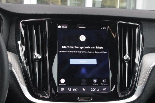 Volvo V60 2.0 T6 Plug-in hybrid 350PK AWD PLUS DARK | LONG RANGE | PANORAMISCH SCHUIF/KANTELDAK | NAVIGATIE VIA GOOGLE AUTO | APPLE CARPLAY / ANDROID AUTO | FULL-LED KOPLAMPEN | 19'' LICHTMETALEN VELGEN | LEDEREN BEKLEDING | POWER SEATS - BESTUURDERS- EN PASSAGIERSSTOEL ELEKTRISCHVERSTELBAAR MET GEHEUGEN, ELEKTRISCH VERSTELBARE  ZITVERLENGERS /LENDESTEUN VIERVOUDIG | STOEL- EN ACHTERBANKVERWARMING | STUURVERWARMING | PARKEERVERWARMING MET TIMER (STANDKACHEL) | ACHTERUIRIJ CAMERA | EXTRA GETINTE ACHTERRUITEN | ELEKTRISCH BEDIENBARE ACHTERKLEP | ELEKTRISCH INKLAPBARE BUITENSPIEGEL