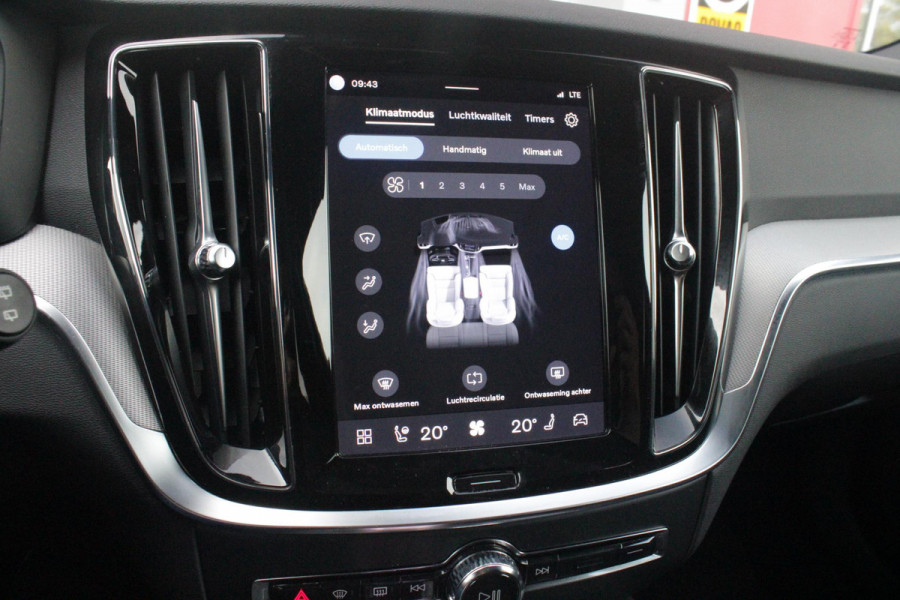 Volvo V60 2.0 T6 Plug-in hybrid 350PK AWD PLUS DARK | LONG RANGE | PANORAMISCH SCHUIF/KANTELDAK | NAVIGATIE VIA GOOGLE AUTO | APPLE CARPLAY / ANDROID AUTO | FULL-LED KOPLAMPEN | 19'' LICHTMETALEN VELGEN | LEDEREN BEKLEDING | POWER SEATS - BESTUURDERS- EN PASSAGIERSSTOEL ELEKTRISCHVERSTELBAAR MET GEHEUGEN, ELEKTRISCH VERSTELBARE  ZITVERLENGERS /LENDESTEUN VIERVOUDIG | STOEL- EN ACHTERBANKVERWARMING | STUURVERWARMING | PARKEERVERWARMING MET TIMER (STANDKACHEL) | ACHTERUIRIJ CAMERA | EXTRA GETINTE ACHTERRUITEN | ELEKTRISCH BEDIENBARE ACHTERKLEP | ELEKTRISCH INKLAPBARE BUITENSPIEGEL