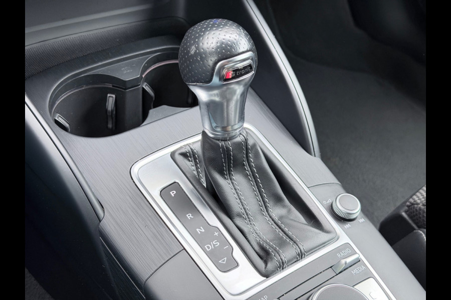 Audi A3 Sportback 30 TFSI Sport S Line Edition Navi/Xenon