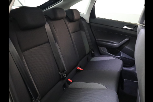 Volkswagen Taigo 1.0 TSI Life Edition 116 pk Automaat (DSG) | Verlengde garantie | Navigatie via App | Parkeersensoren | Achteruitrijcamera | Autom. airco |