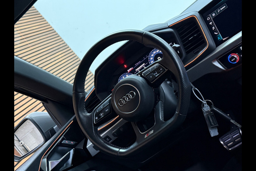 Audi A1 Sportback 35 TFSI S Line edition one | 150PK | Black Optic | S-tronic | Virtual Cockpit | Navi | LED | Alcantara | 18”