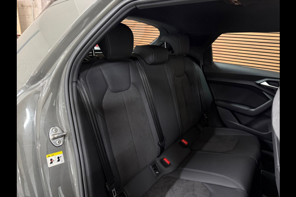 Audi A1 Sportback 35 TFSI S Line edition one | 150PK | Black Optic | S-tronic | Virtual Cockpit | Navi | LED | Alcantara | 18”