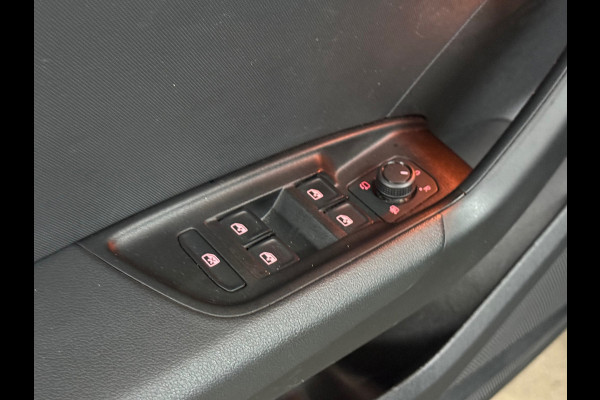 Audi A1 Sportback 35 TFSI S Line edition one | 150PK | Black Optic | S-tronic | Virtual Cockpit | Navi | LED | Alcantara | 18”