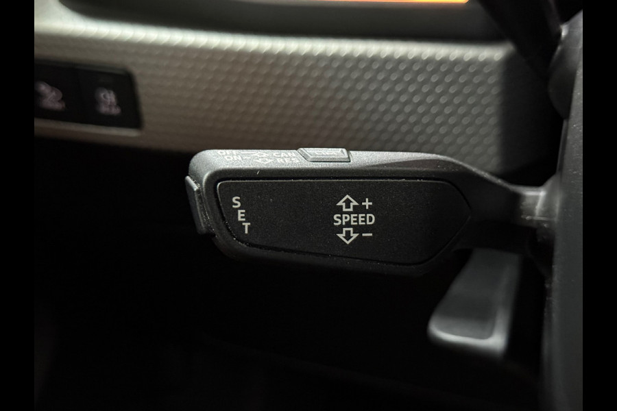 Audi A1 Sportback 35 TFSI S Line edition one | 150PK | Black Optic | S-tronic | Virtual Cockpit | Navi | LED | Alcantara | 18”