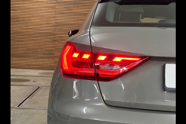 Audi A1 Sportback 35 TFSI S Line edition one | 150PK | Black Optic | S-tronic | Virtual Cockpit | Navi | LED | Alcantara | 18”