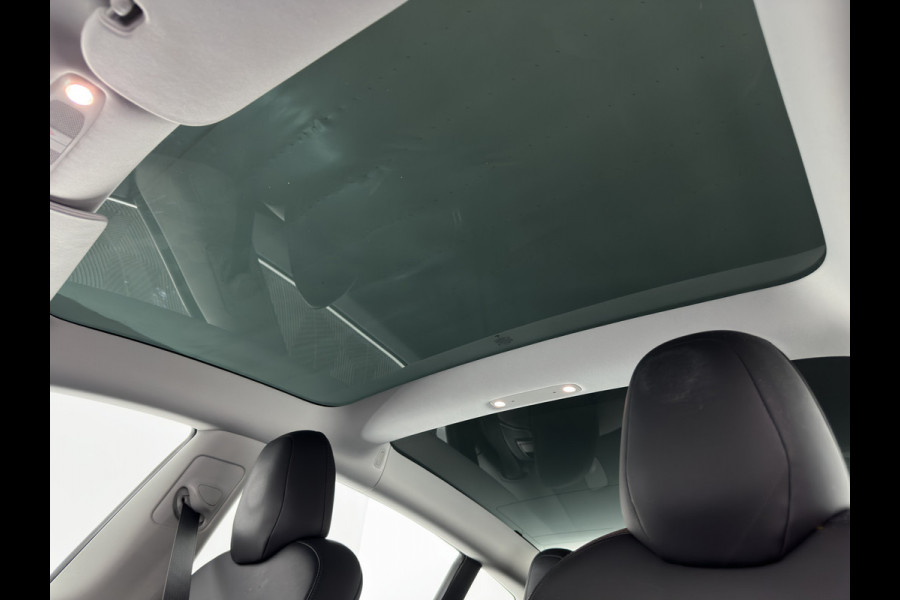 Tesla Model 3 Long Range AWD 75 kWh [3-Fase-11kW] (INCL-BTW) Aut. *PANO | AUTOPILOT | LEATHER | KEYLESS | FULL-LED | MEMORY-PACK | TOPVIEW | DAB | CARPLAY | DIGI-COCKPIT | LANE-ASSIST | HEATED-COMFORTSEATS | 19"ALU*
