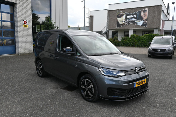 Volkswagen Caddy Cargo 75 Edition Leder, Navigatie, Trekhaak, Etc.