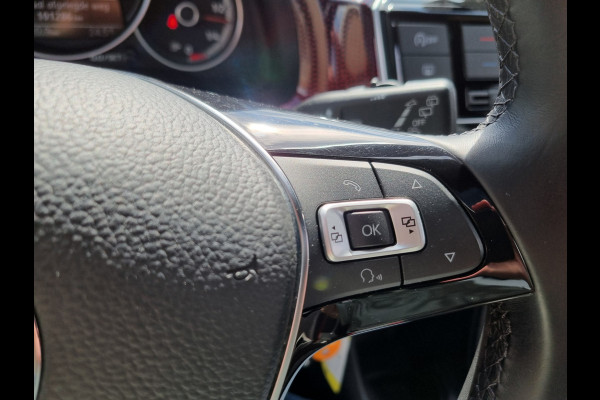 Volkswagen up! 1.0 BMT high up! ✅PANO DAK ✅ZEER MOOI