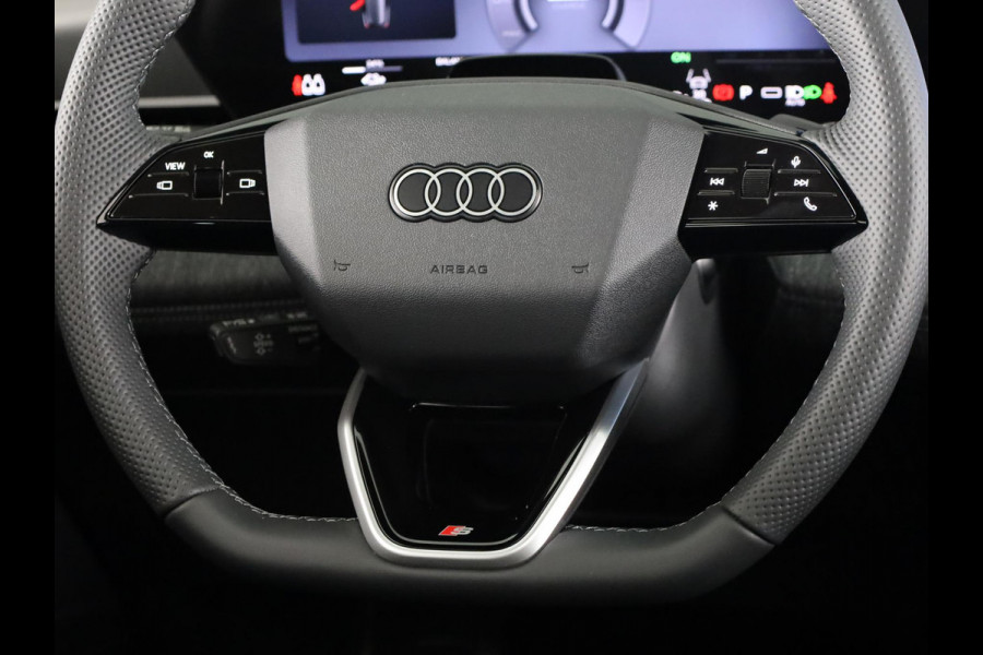 Audi Q6 e-tron S edition 83 Kwh 252 pk | Glazen panoramadak | Trekhaak, mechanisch draaibaar | Exterieurpakket zwart | Warmtewerend glas donker tint |