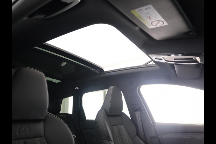 Audi Q6 e-tron S edition 83 Kwh 252 pk | Glazen panoramadak | Trekhaak, mechanisch draaibaar | Exterieurpakket zwart | Warmtewerend glas donker tint |