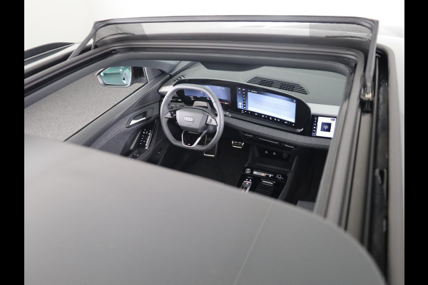 Audi Q6 e-tron S edition 83 Kwh 252 pk | Glazen panoramadak | Trekhaak, mechanisch draaibaar | Exterieurpakket zwart | Warmtewerend glas donker tint |