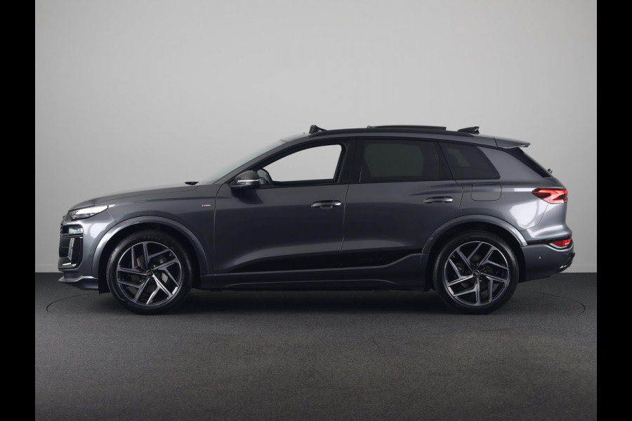 Audi Q6 e-tron S edition 83 Kwh 252 pk | Glazen panoramadak | Trekhaak, mechanisch draaibaar | Exterieurpakket zwart | Warmtewerend glas donker tint |