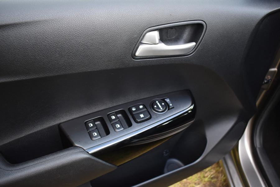 Kia Picanto 1.0 CVVT ComfortPlusLine Navigator Parkeercamera Navigatie