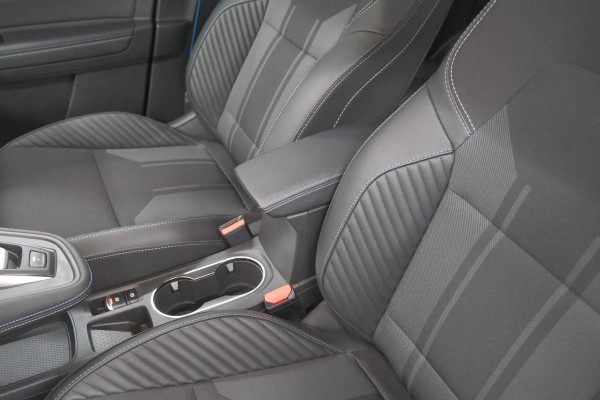Renault Captur 1.8 E-Tech full hybrid 160 esprit Alpine | Rondom Camerazicht | Adaptieve Cruise Control | Navigatie