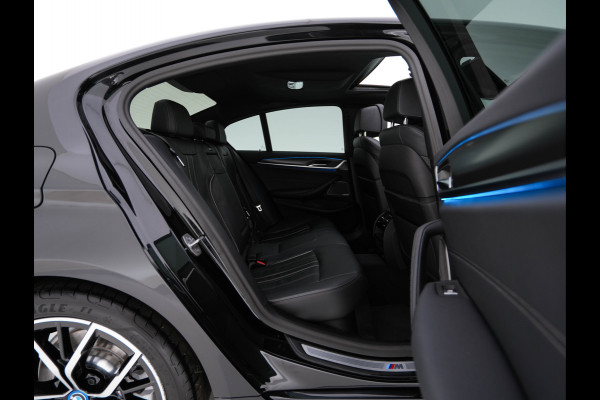 BMW 5 Serie 530e M-Sportpack Business Edition Plus (Plug-in) {SoH-86%} (INCL-BTW) *PANO | LEATHER | FULL-LED | MEMORY-PACK | HARMAN/KARDON | BLINDSPOT | DIGI-COCKPIT | CAMERA | NAVI-FULLMAP | PRIVACY-GLASS | SHIFTPADDLES | ECC | PDC | HEAD-UP | 19''ALU*