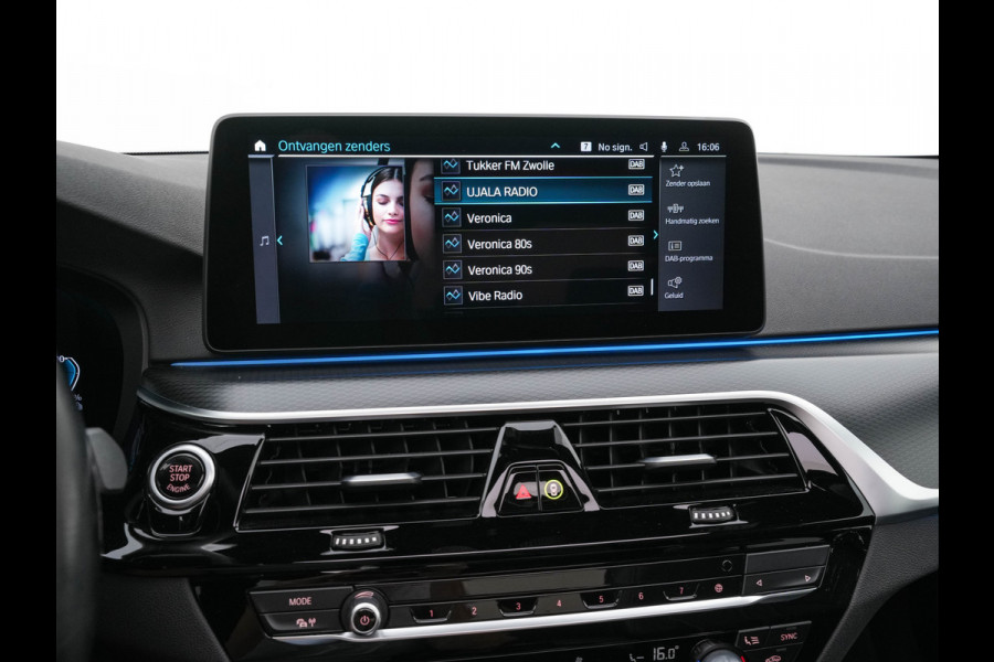 BMW 5 Serie 530e M-Sportpack Business Edition Plus (Plug-in) {SoH-86%} (INCL-BTW) *PANO | LEATHER | FULL-LED | MEMORY-PACK | HARMAN/KARDON | BLINDSPOT | DIGI-COCKPIT | CAMERA | NAVI-FULLMAP | PRIVACY-GLASS | SHIFTPADDLES | ECC | PDC | HEAD-UP | 19''ALU*