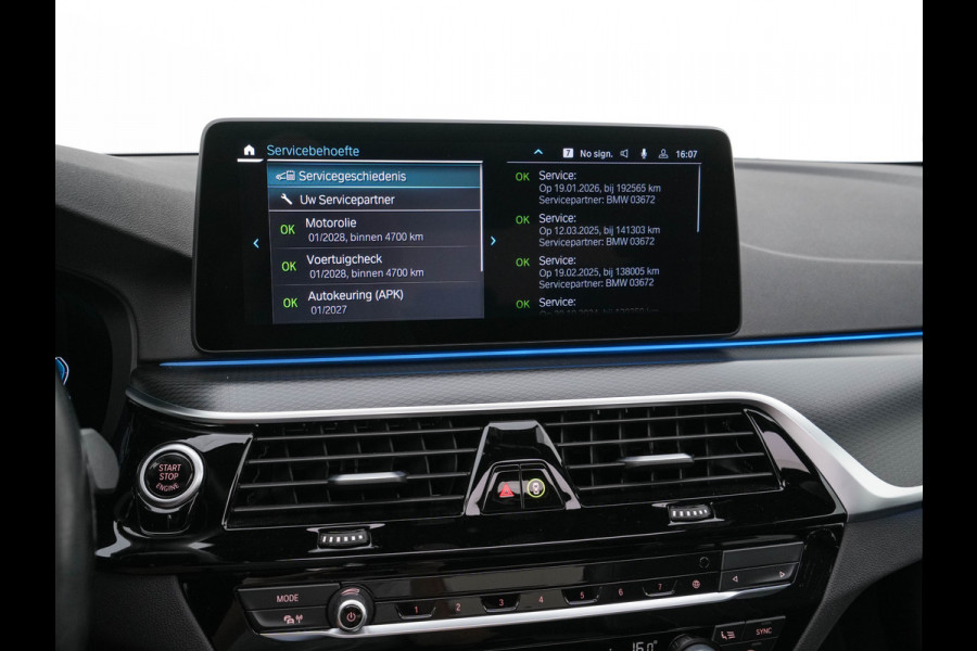 BMW 5 Serie 530e M-Sportpack Business Edition Plus (Plug-in) {SoH-86%} (INCL-BTW) *PANO | LEATHER | FULL-LED | MEMORY-PACK | HARMAN/KARDON | BLINDSPOT | DIGI-COCKPIT | CAMERA | NAVI-FULLMAP | PRIVACY-GLASS | SHIFTPADDLES | ECC | PDC | HEAD-UP | 19''ALU*