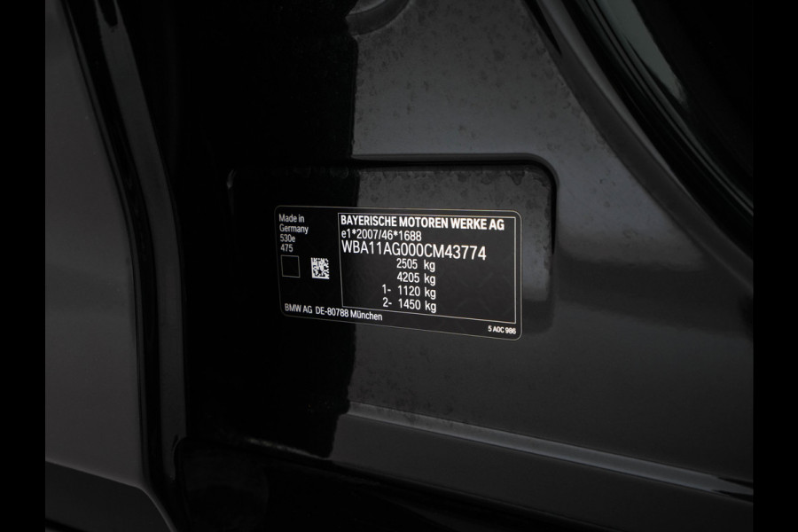 BMW 5 Serie 530e M-Sportpack Business Edition Plus (Plug-in) {SoH-86%} (INCL-BTW) *PANO | LEATHER | FULL-LED | MEMORY-PACK | HARMAN/KARDON | BLINDSPOT | DIGI-COCKPIT | CAMERA | NAVI-FULLMAP | PRIVACY-GLASS | SHIFTPADDLES | ECC | PDC | HEAD-UP | 19''ALU*