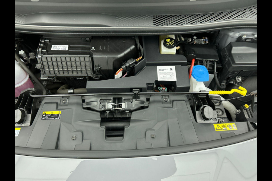 CUPRA Born Business 62 kWh Automaat Navigatie Apple Carplay/ Android Auto Camera Parkeersensoren Adaptive Cruise Control Stoel- en stuurverwarming Full Led Climate Control Lichtmetalen velgen