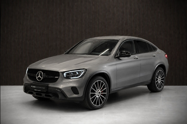 Mercedes-Benz GLC Coupé 300e 4MATIC Premium Plus | Panoramadak | Stuurverwarming | Stoelverwarming | Head-Up Display | Massage | Memory Seats | Luchtvering | Keyless | 360 Camera | Leer | Ambiance Verlichting | Trekhaak | Apple Carplay | Na
