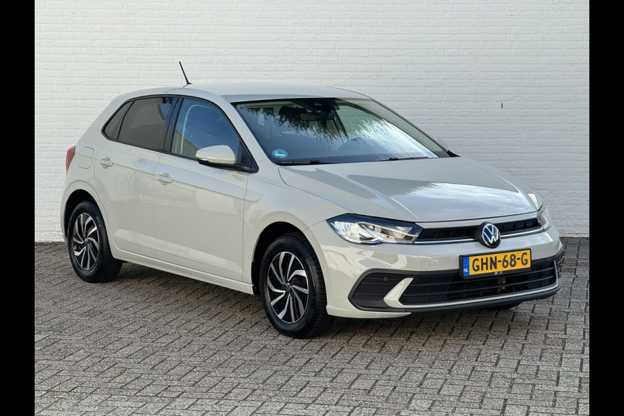 Volkswagen Polo 1.0 TSI Life Edition Carplay Camera Led verlichting Adaptieve cruise AllSeason banden