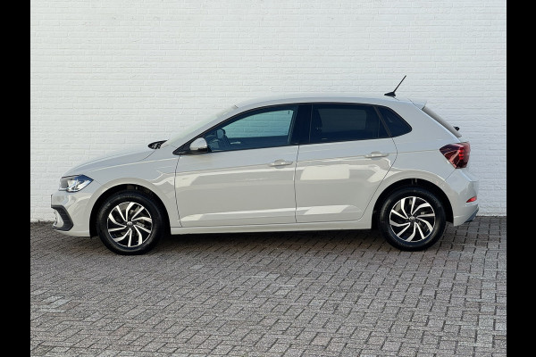 Volkswagen Polo 1.0 TSI Life Edition Carplay Camera Led verlichting Adaptieve cruise AllSeason banden