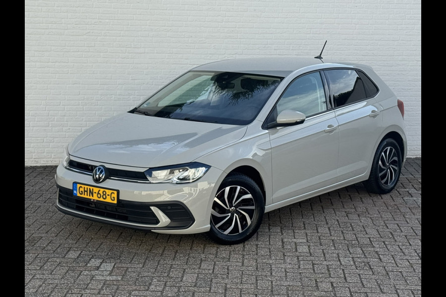 Volkswagen Polo 1.0 TSI Life Edition Carplay Camera Led verlichting Adaptieve cruise AllSeason banden
