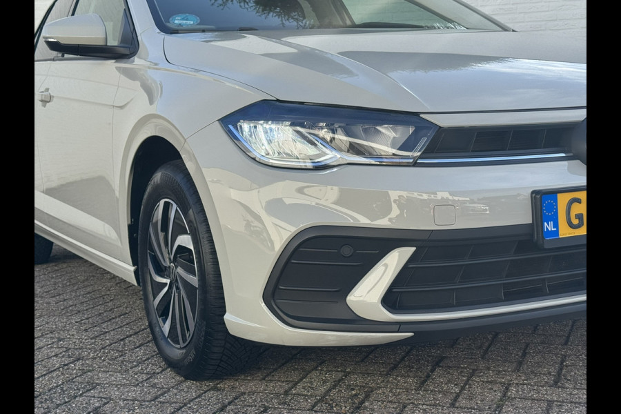 Volkswagen Polo 1.0 TSI Life Edition Carplay Camera Led verlichting Adaptieve cruise AllSeason banden