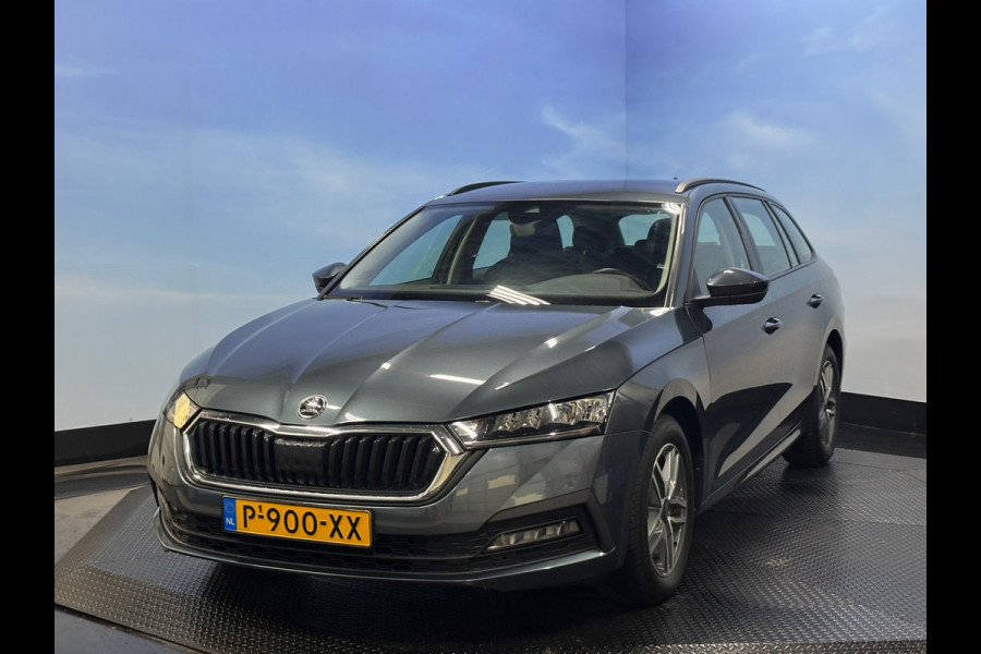 Škoda Octavia Combi 1.0 e-TSI Business Edition Automaat | Clima | Cruise | PDC | Trekhaak